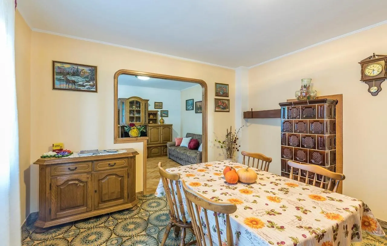 Lägenhet Ferienhaus Zora With Whirlpool Sveti Lovreč Pazenatički